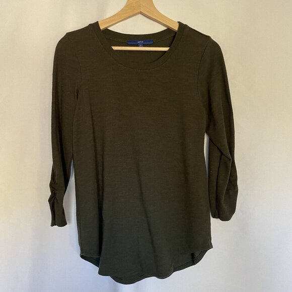 Apt. 9 forest green 3/4 sleeves knit style top women's size small circle neck - Picture 1 of 7